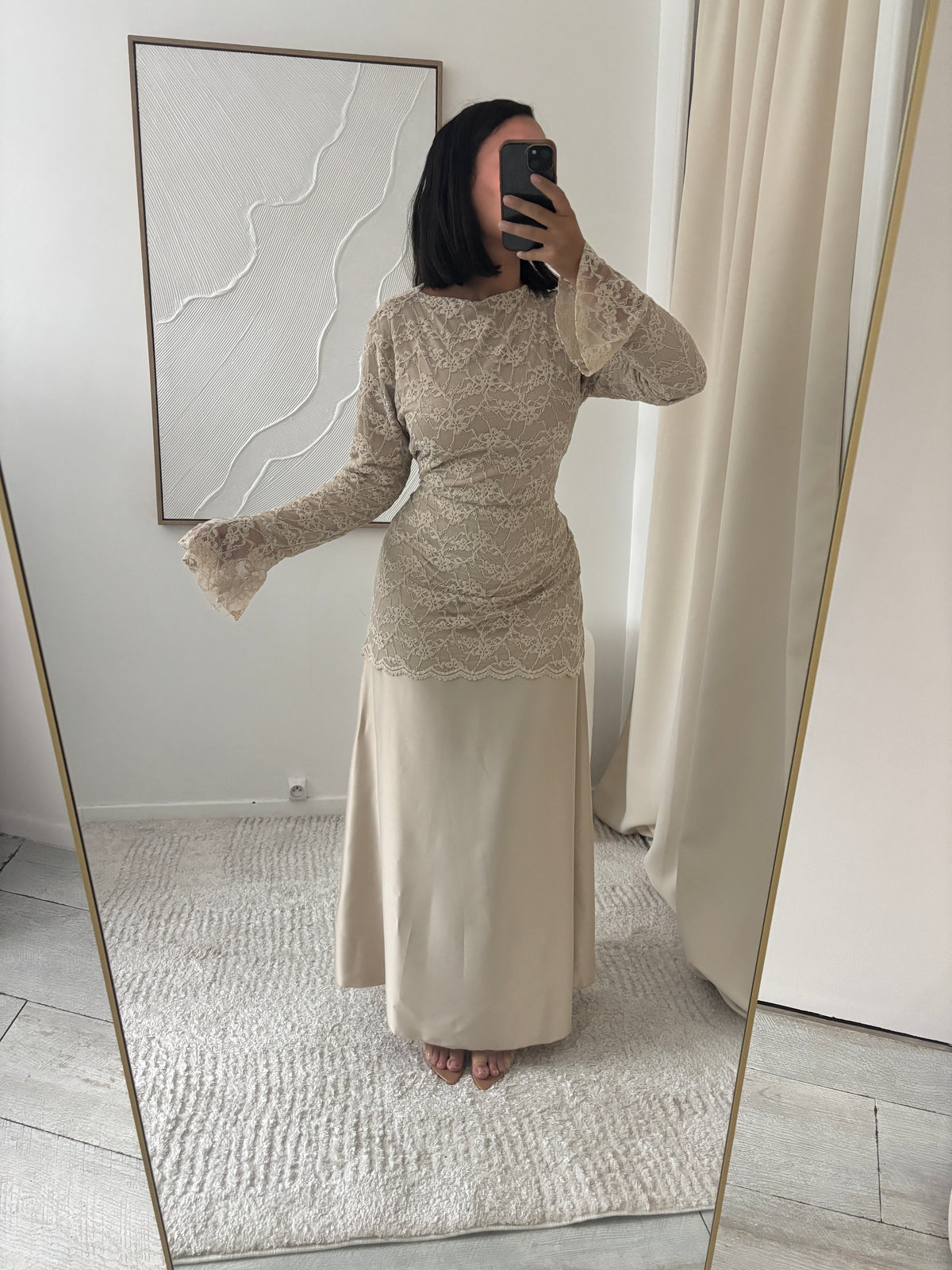 Robe Lyna